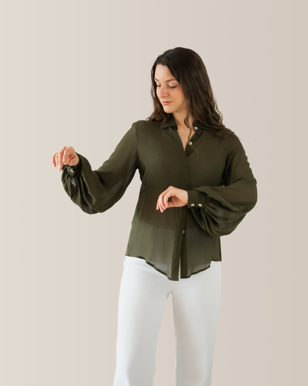 Camicia in seta con manica a palloncino | Verde millitare