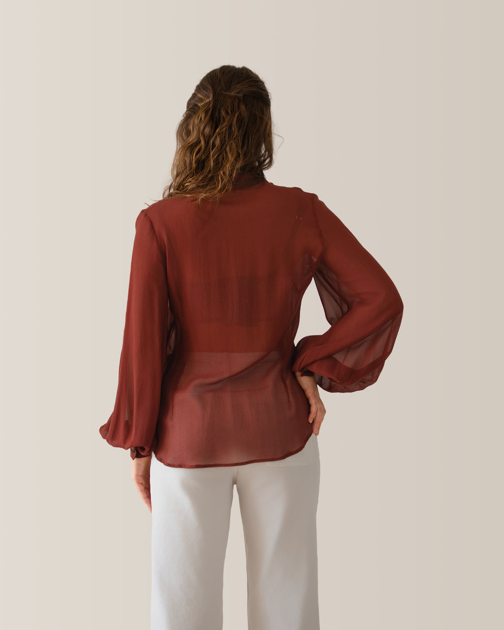 Camicia in seta con manica a palloncino | Terra di Siena