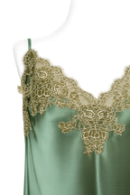 Top in seta con pizzo