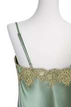 Top in seta con pizzo