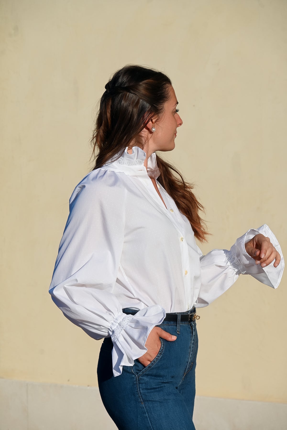 Cotton shirt with gathered collar and sleeves | White