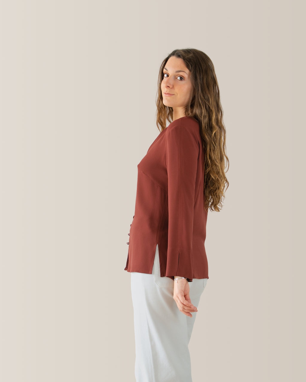 Camicia in seta scollo a V | Terra di Siena