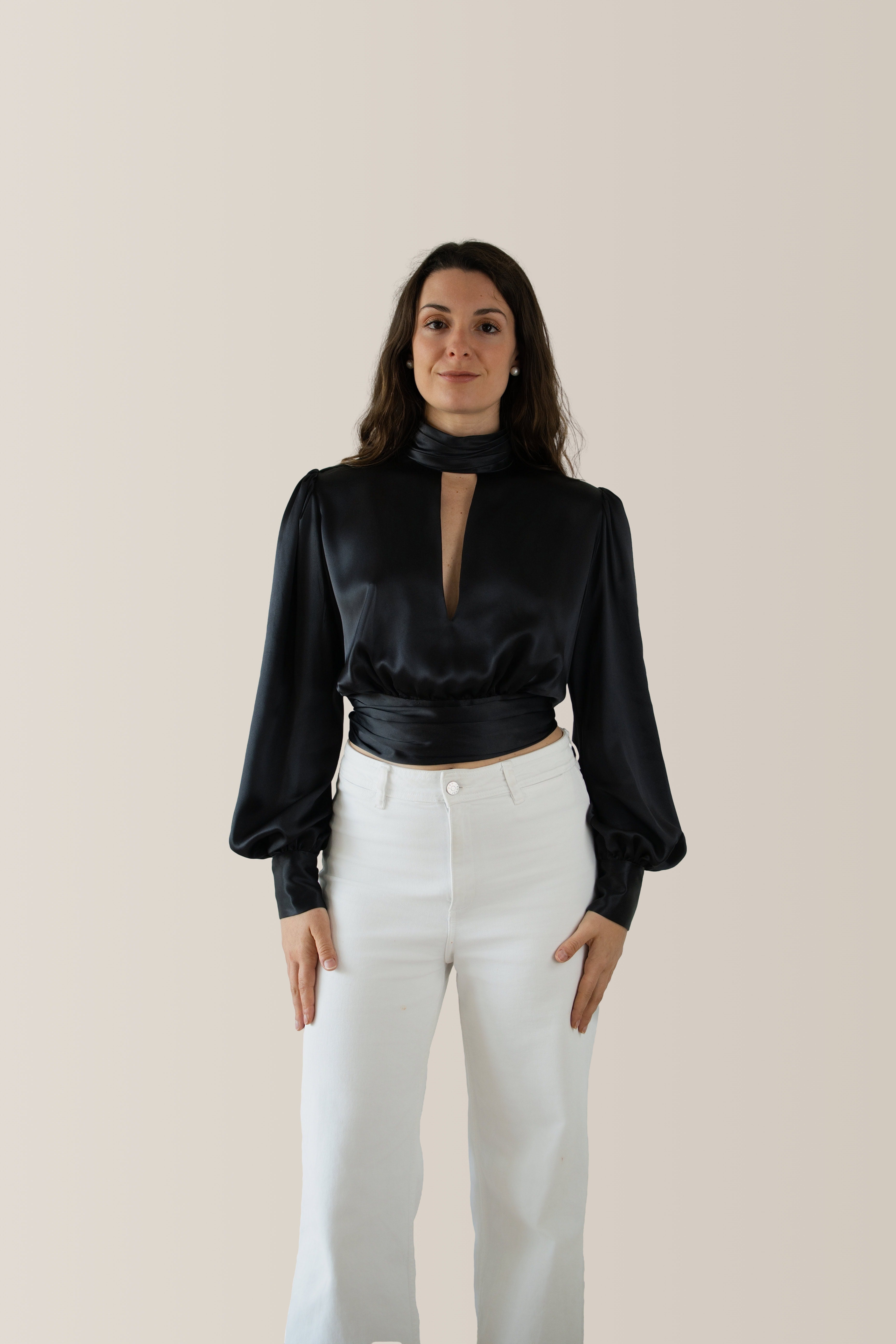 Women's backless silk shirt