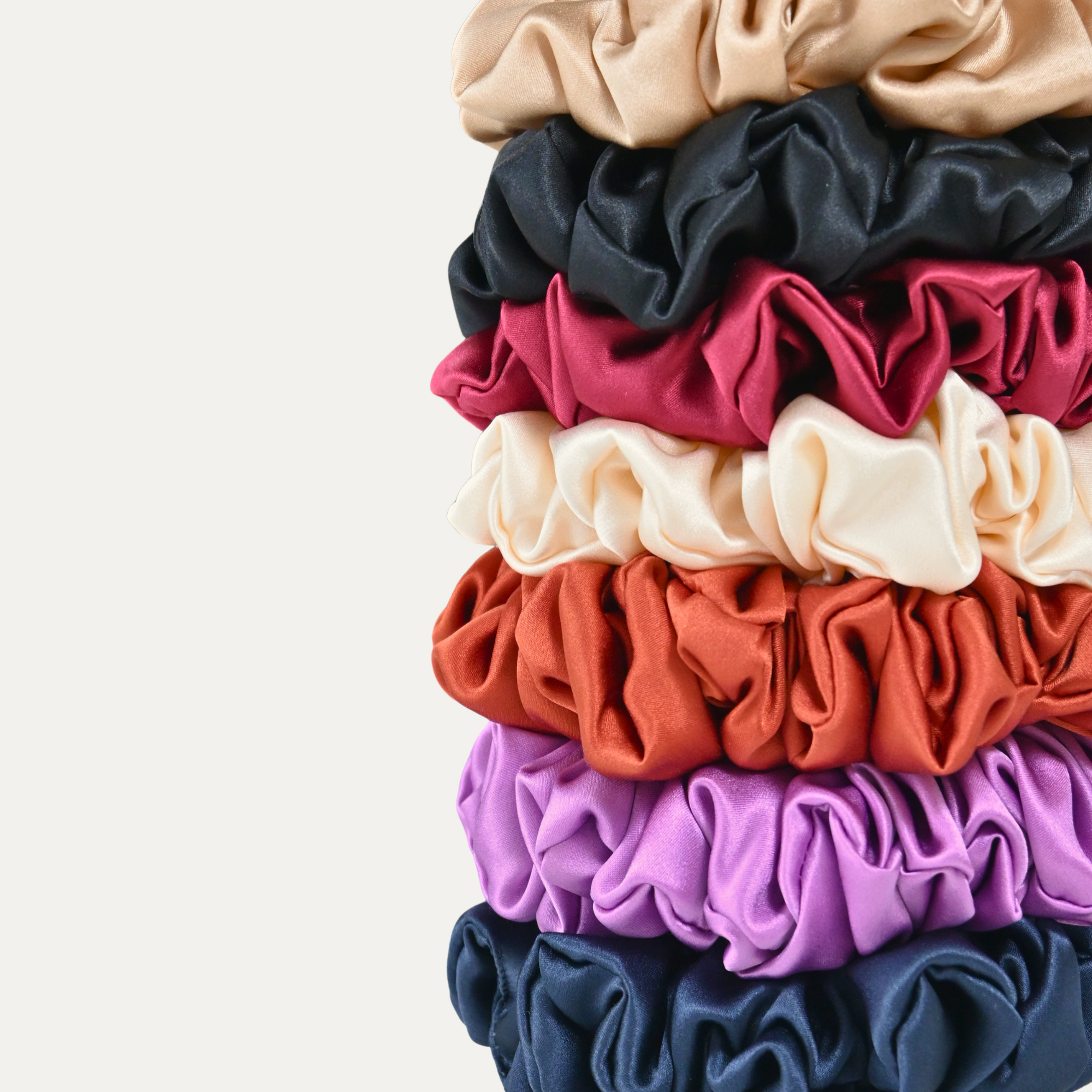Scrunchie in seta pura con fodera in cotone, colori assortiti, stile elegante – Alkira Collection"