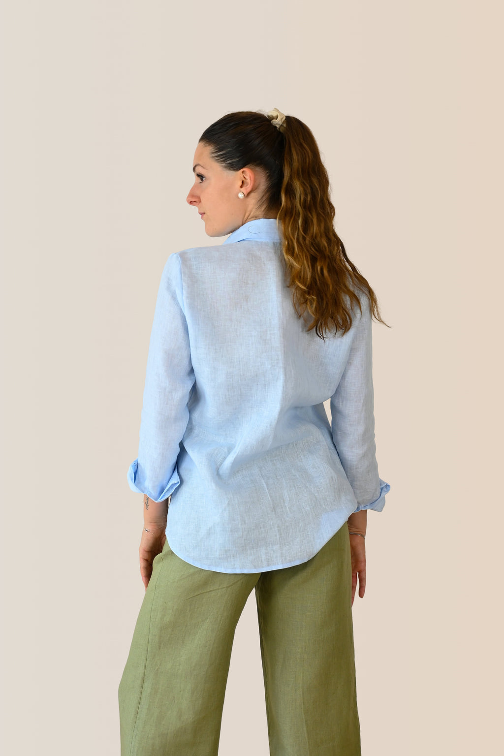 Classic women's linen shirt 