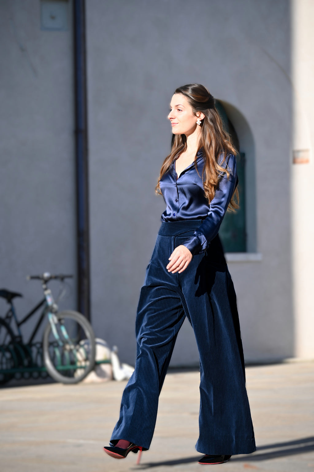 Pantalone a palazzo in velluto gessato